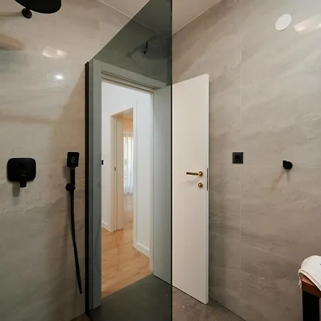 Komarcha Apartment *
