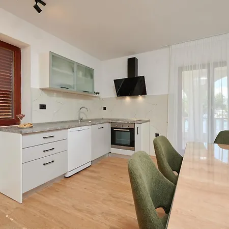 Komarcha Apartment